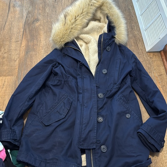 Maternity lot! Jeans size 6&8s. Medium shorts and random tops! GAP coat! - Picture 5 of 5